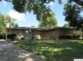 1722 Wilmar Dr, Quincy, IL 62301