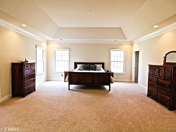 4th image of 15307 Bankfield Dr