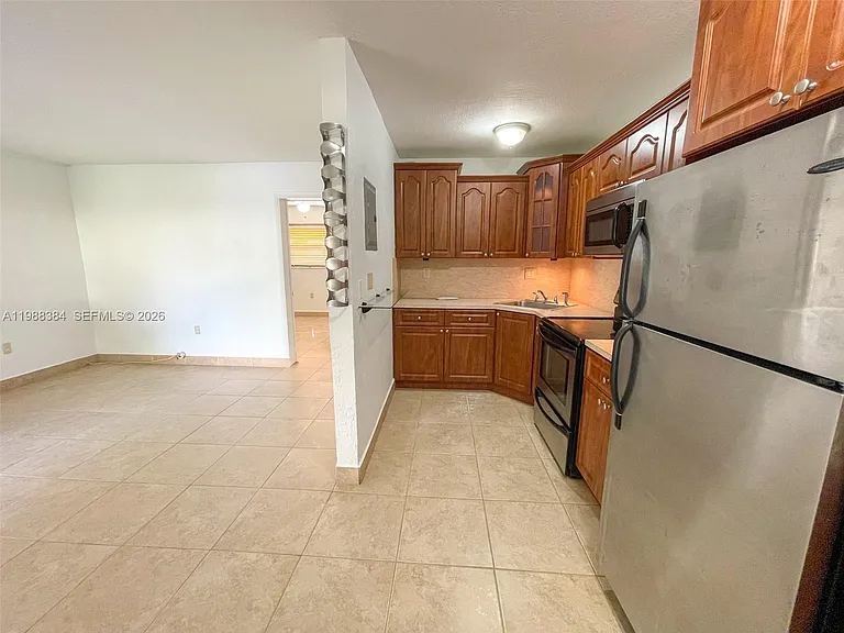 4450 SW 67th Ave #I — Photo 5