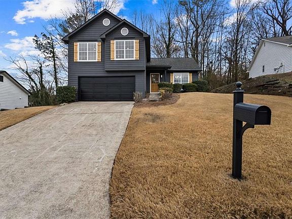 2nd image of 960 Romer Pl