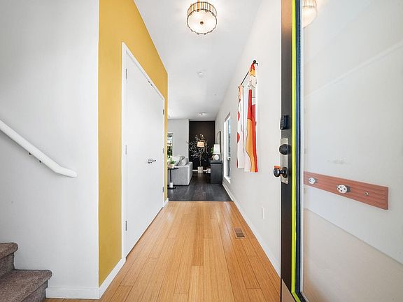 3rd image of 193 Cobalt Ave