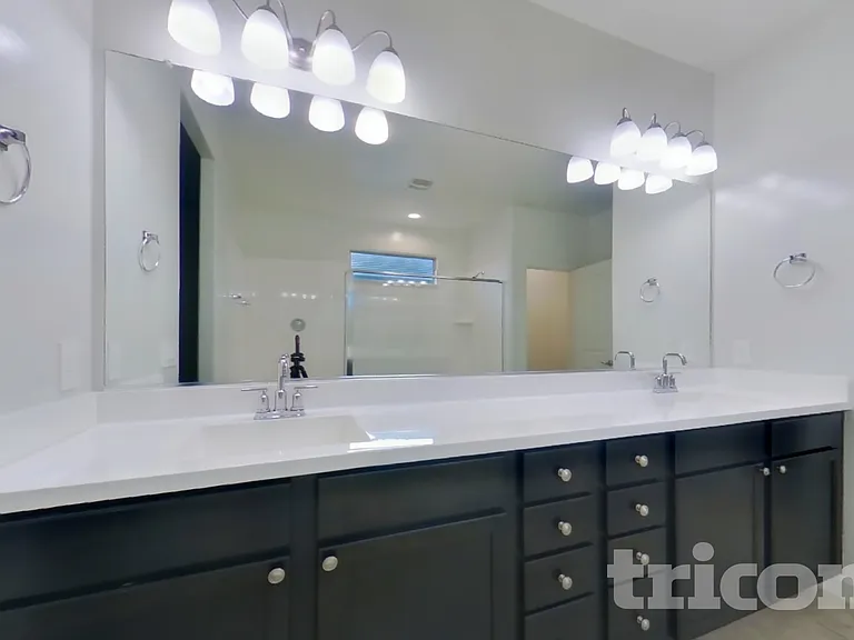 30361 W Crittenden Ln — Photo 7