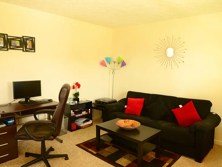 507 Reading Rd — Photo 11