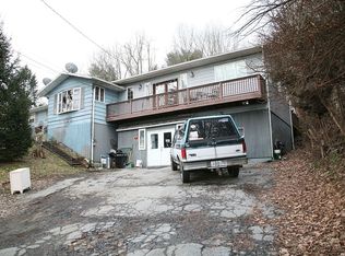 21 Gretna Rd, Pleasant Valley, NY 12569