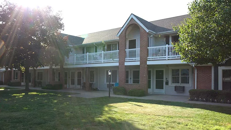 Fairfield Maples North — Photo 2