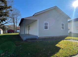 153 N State St, Andrews, IN 46702