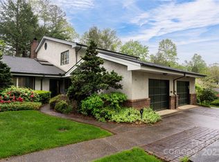 11 Bourne Ln, Asheville, NC 28803