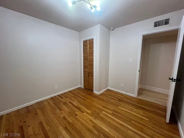 6213 Fairwood Ave — Photo 37