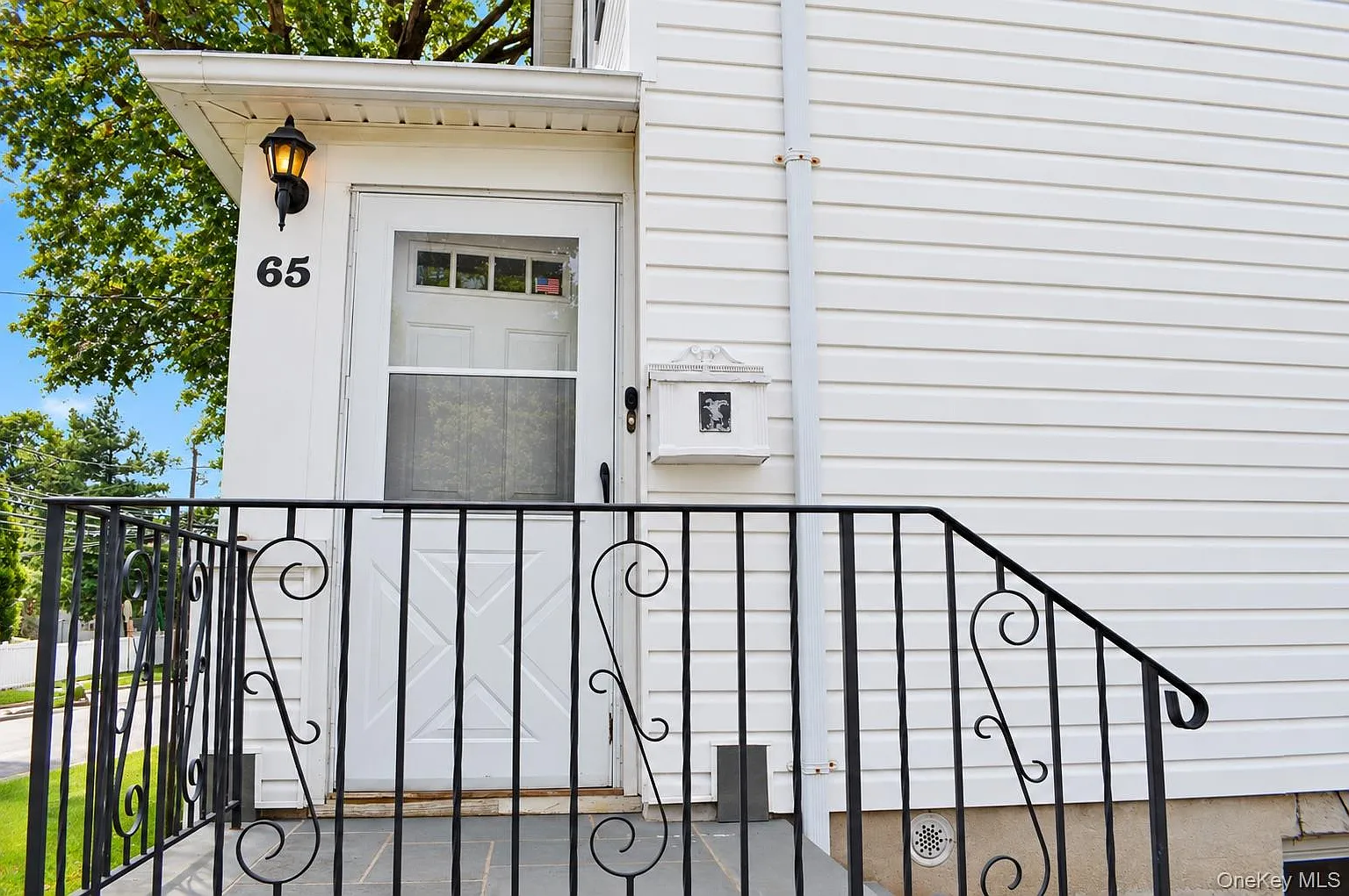 1 bed, 1.0 bath, 700 sqft, $2,400 — Photo 4