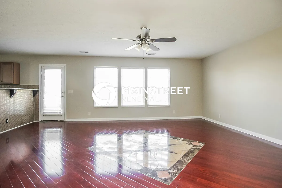 Living Room - 3928 Stephens Ridge Way