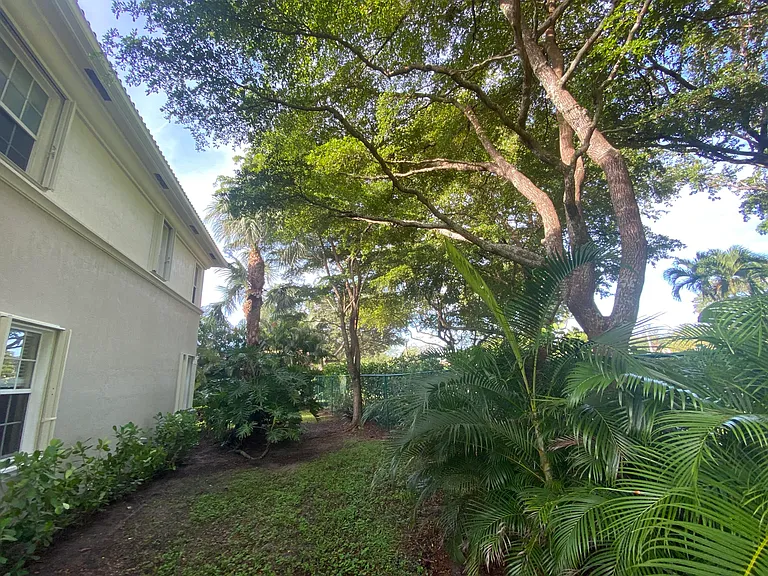 4456 Regal Ct — Photo 24