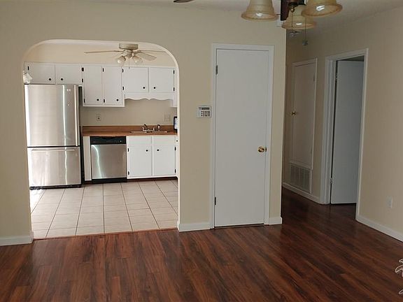 2nd image of 7720 Brook Meadow Pl