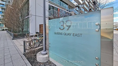 39 Queens Quay E #920 Photo 1