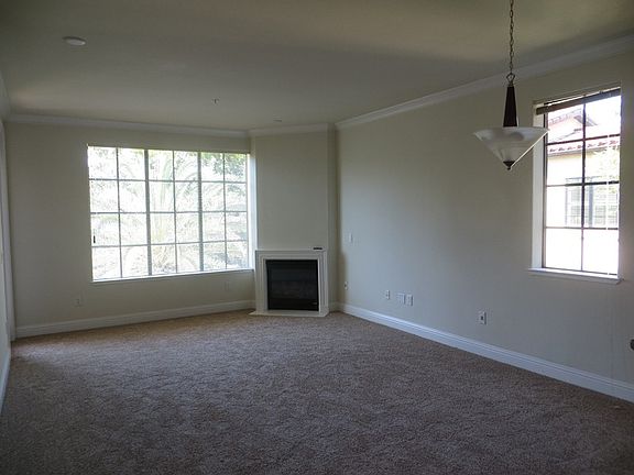 2nd image of 633 Elm St APT 300