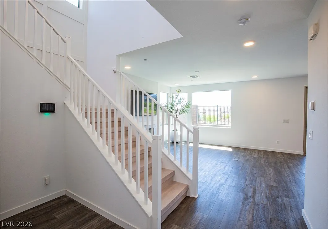 Building Photo - 12063 Glentana View St
