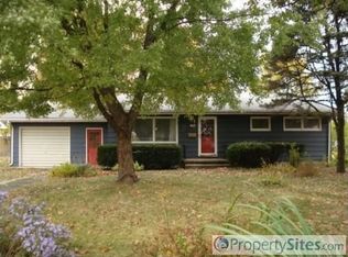 60 Circle Dr, Litchfield, IL 62056