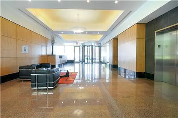 Sold by Warburg | media 5