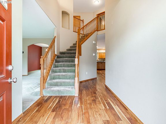 4th image of 16817 NE 31st Way