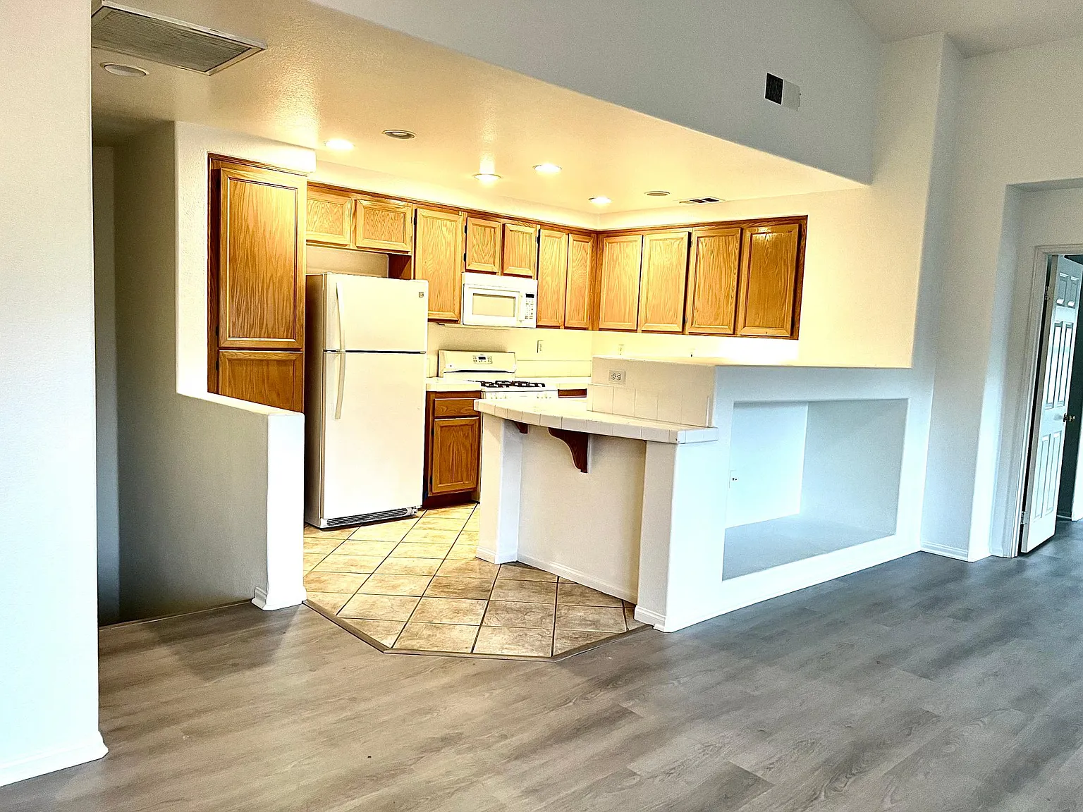10302 Scripps Poway Pkwy — Photo 3