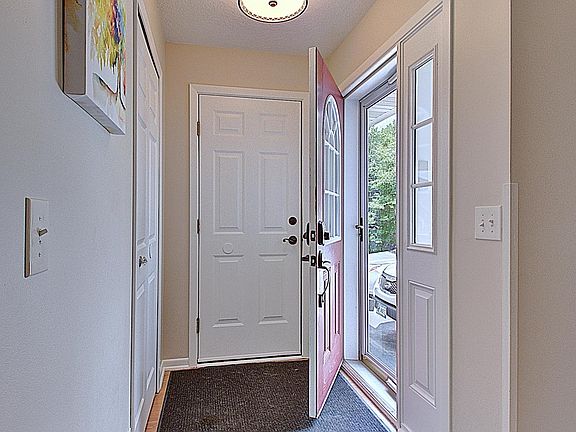 2nd image of 3817 Moccasin Ct