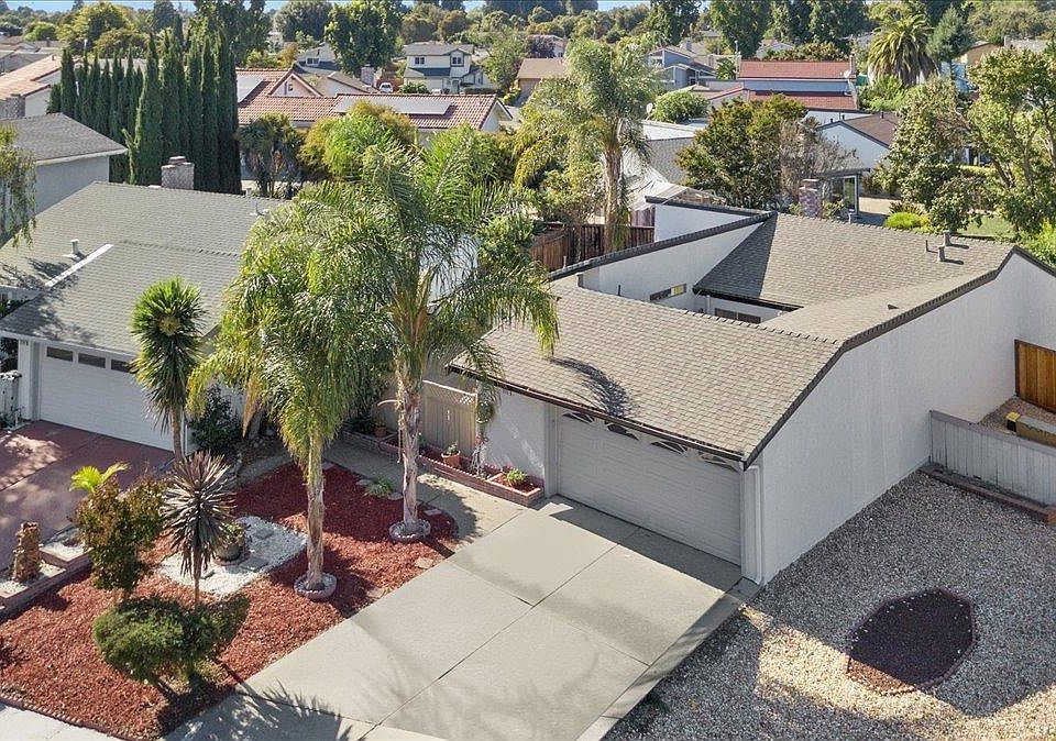 1st image of 2223 Grouse Way