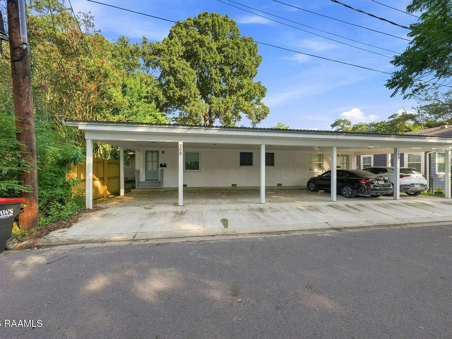 2 bed, 1050 sqft, $1,300 — Photo 1