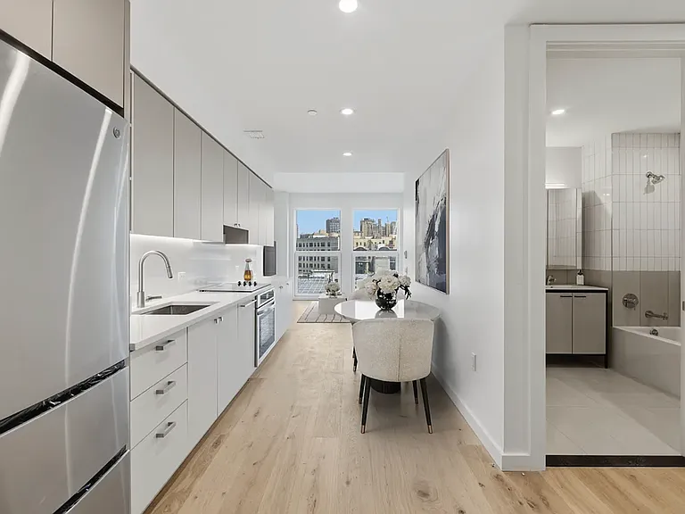 636 W 158th St #8F — Photo 3