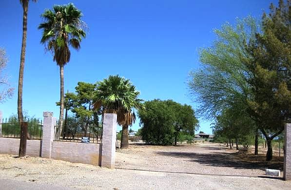 1st image of 15334 W Tierra Buena Ln