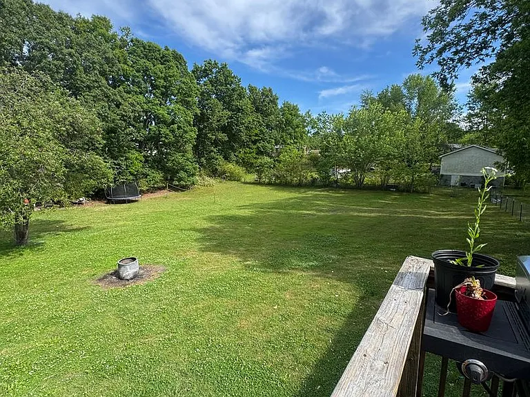105 Larkins Dr — Photo 25