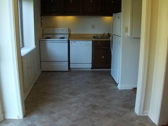 Will include stainless steel stove, dishwasher and refrigera