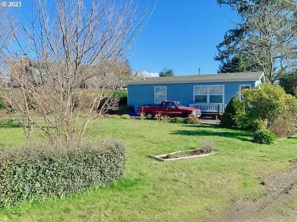 186 June Ave NE, Bandon, OR 97411