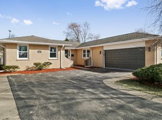 1333 N Ridge Ave, Arlington Heights, IL 60004