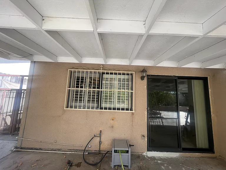 Buckeye St — Photo 23
