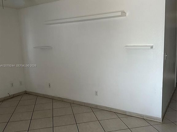 3rd image of 6104 Pierce St