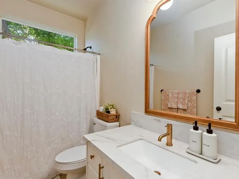 522 E Washakie St — Photo 16