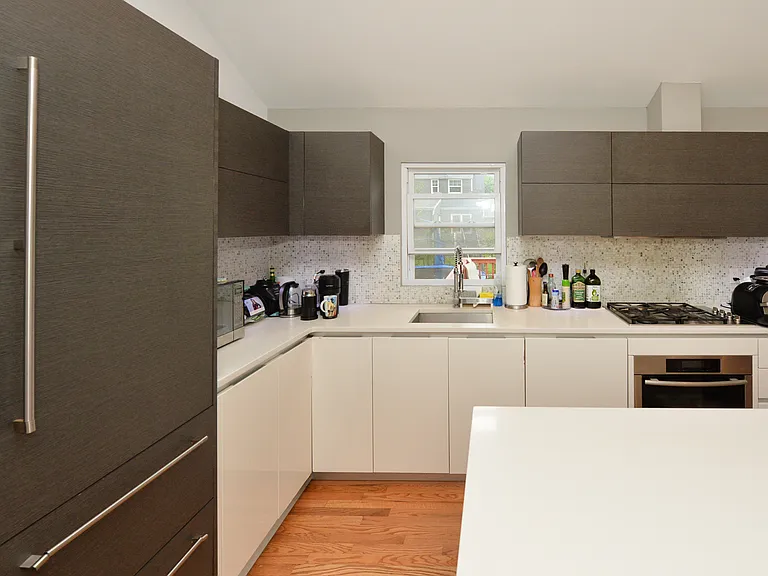 38-55 Van Riper Pl — Photo 5