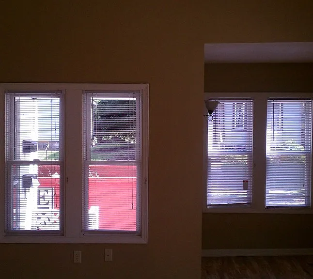 2443 S Logan Ave — Photo 2