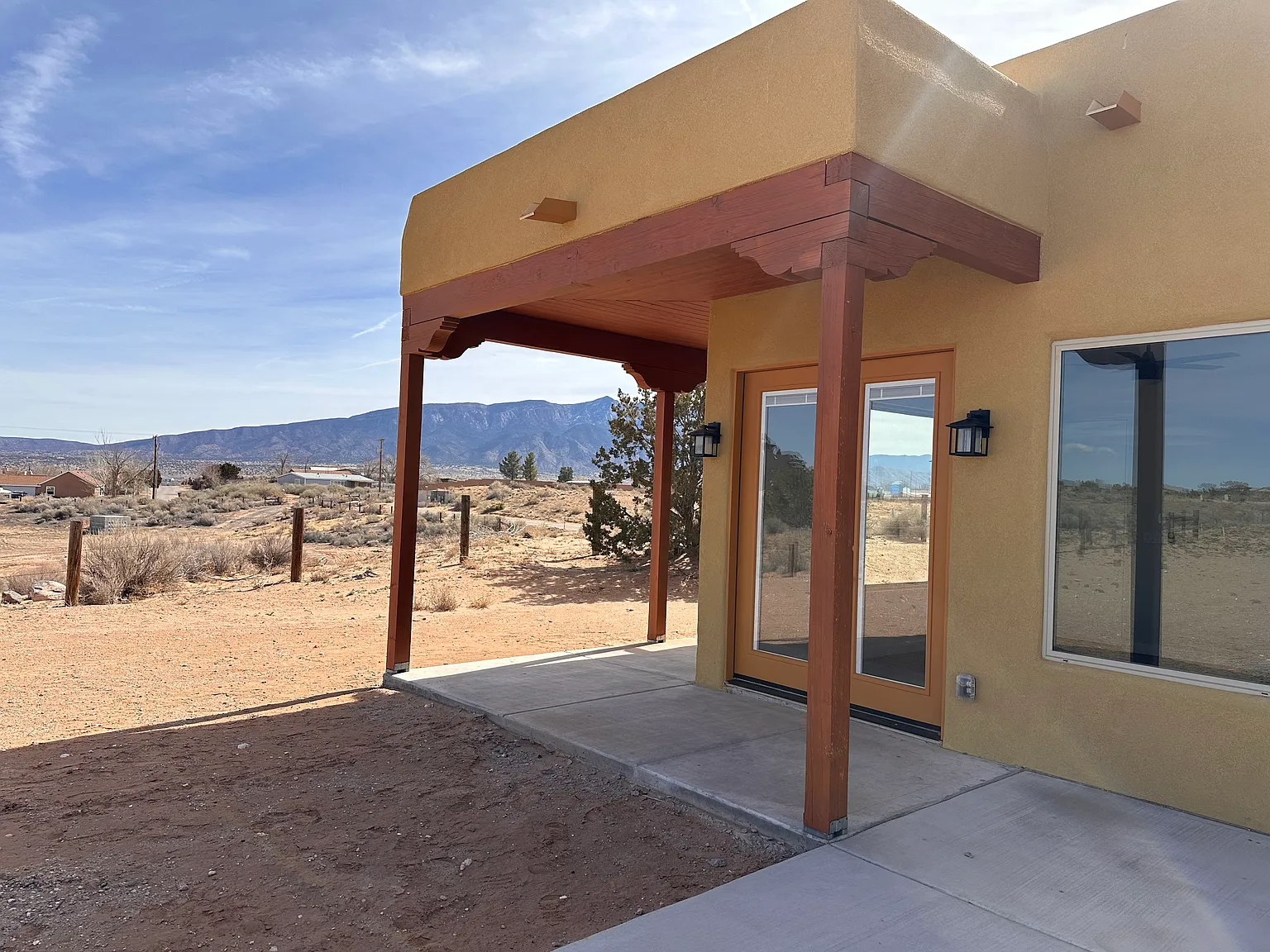 3 bed, 1600 sqft, $2,500 — Photo 3