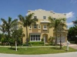 2605 NE 13th Ct, Fort Lauderdale, FL 33304