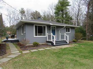 4817 Interlake Dr, Oscoda, MI 48750