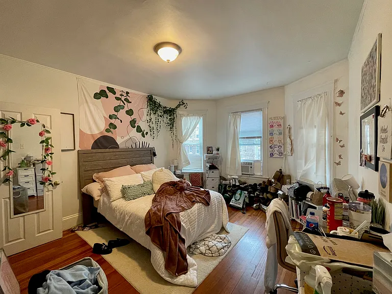162 Kelton St #3X — Photo 6