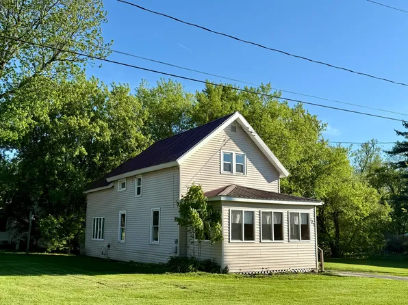 127 William St, Malone, NY 12953