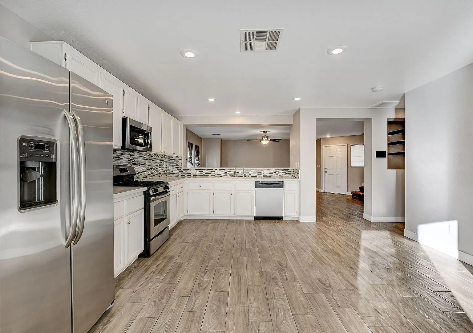 Totally Updated Solar Powered 4 Bedroom! Bedroom and Bath Downstairs! — Photo 3