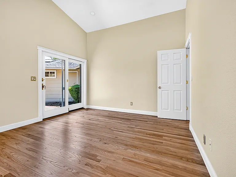 2628 Superior Dr — Photo 38