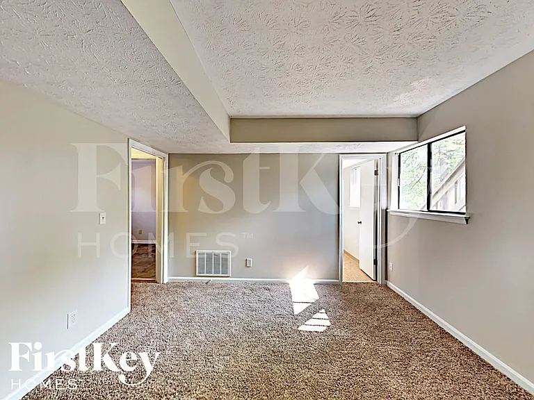 1340 Teaberry Cir — Photo 11