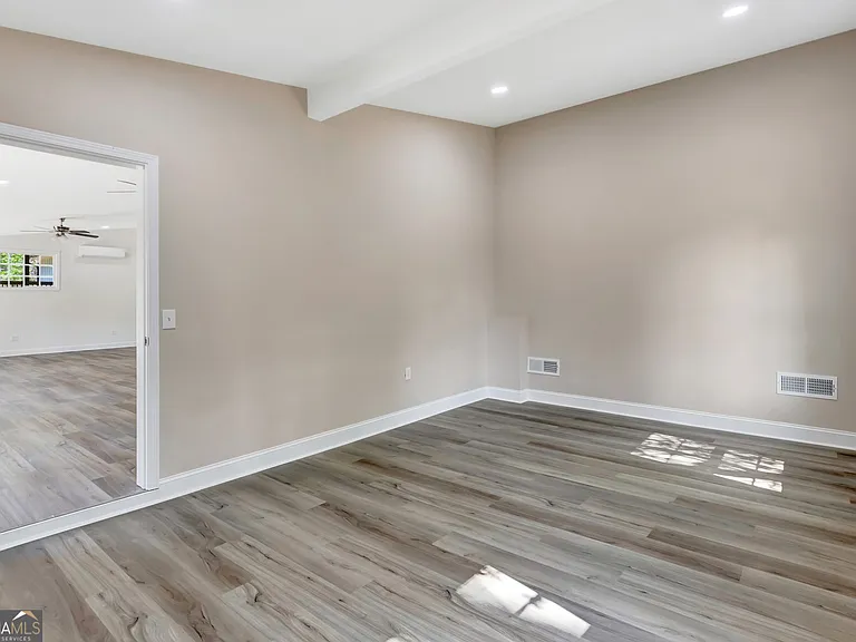 140 Mary Freeman Rd — Photo 49