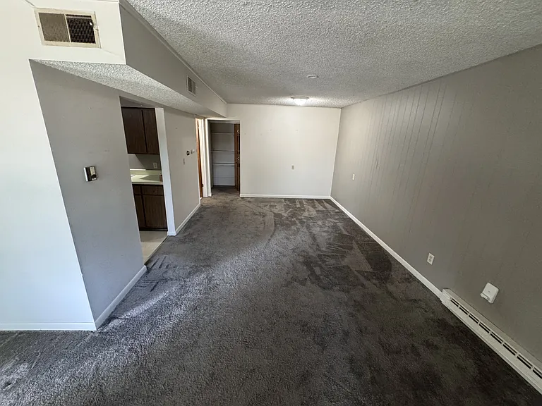 206 E Center St #16 — Photo 3