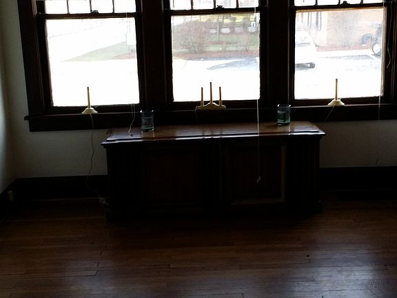 2nd image of 807 Riverside Dr #1