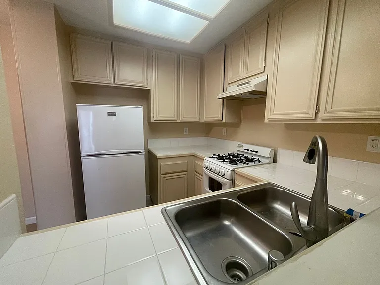 58 Gavilan #2 — Photo 1