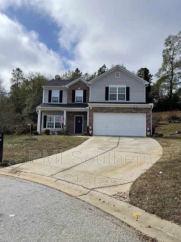 4 bed, 2.5 bath, 1880 sqft, $2,100 — Photo 2